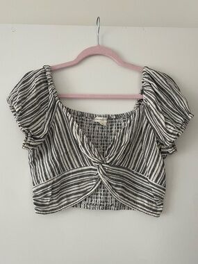 Aeropostale Grey & White Striped Knot-Front Crop Top